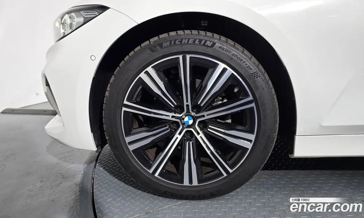 BMW 3 серия 2025 2.0 автомат (гидро), фото 5 BMW 3 серия 2025 2.0 автомат (гидро), фото 5