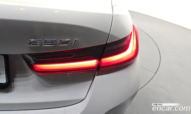 BMW 3 серия 2025 2.0 автомат (гидро), миниатюра 9 BMW 3 серия 2025 2.0 автомат (гидро), миниатюра 9