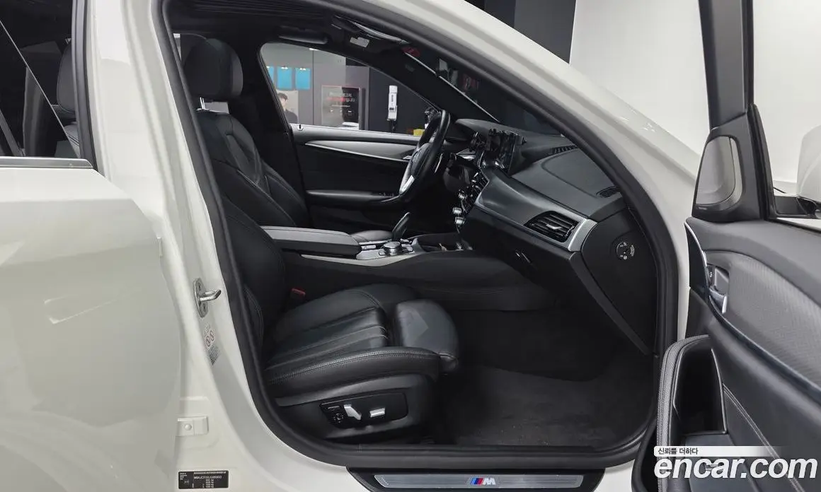 BMW 5 серия 2017 2.0 автомат (гидро), фото 16 BMW 5 серия 2017 2.0 автомат (гидро), фото 16