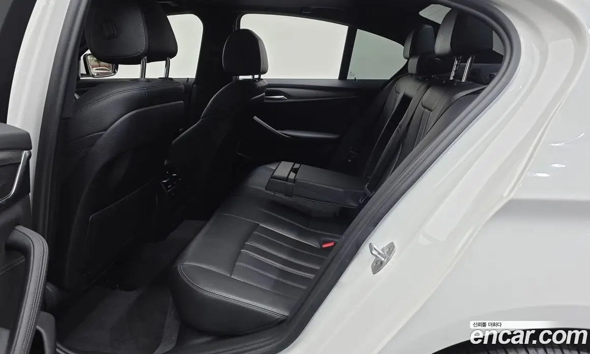 BMW 5 серия 2017 2.0 автомат (гидро), фото 18 BMW 5 серия 2017 2.0 автомат (гидро), фото 18