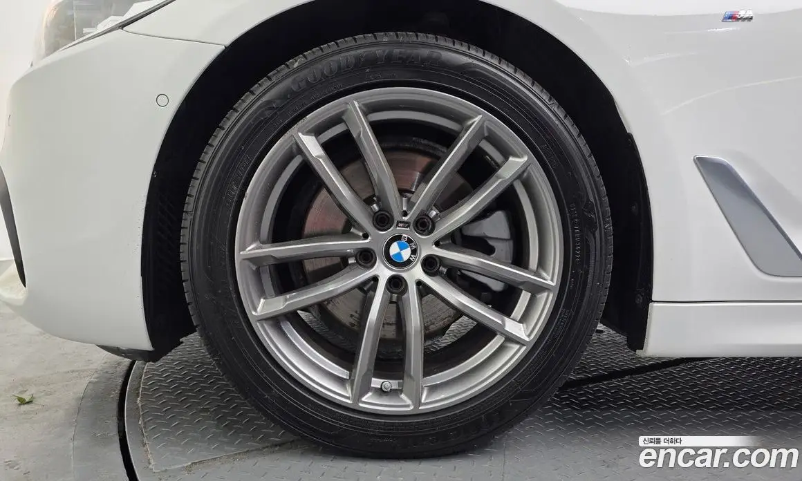 BMW 5 серия 2017 2.0 автомат (гидро), фото 5 BMW 5 серия 2017 2.0 автомат (гидро), фото 5