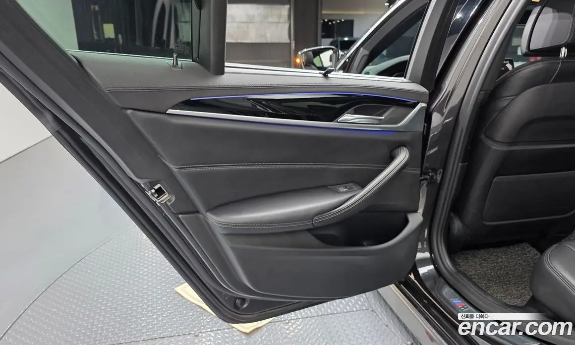 BMW 5 серия 2019 2.0 автомат (гидро), фото 14