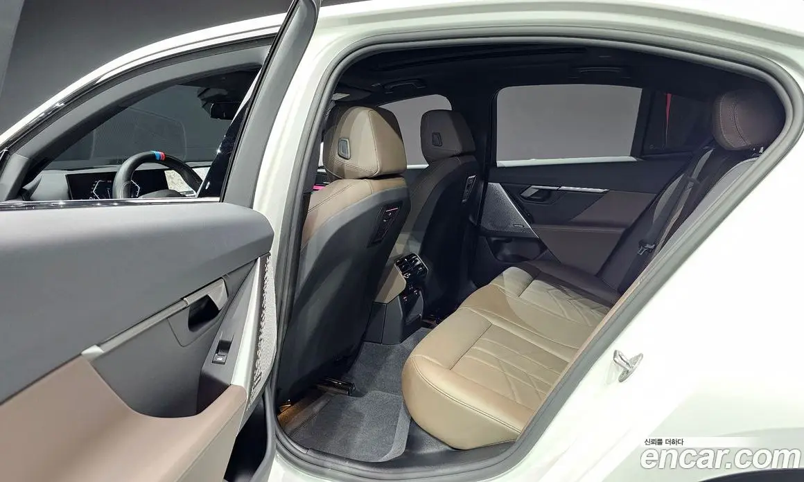 BMW 5 серия 2025 2.0 автомат (гидро), фото 17 BMW 5 серия 2025 2.0 автомат (гидро), фото 17