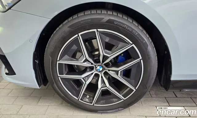 BMW 5 серия 2025 2.0 автомат (гидро), миниатюра 5 BMW 5 серия 2025 2.0 автомат (гидро), миниатюра 5