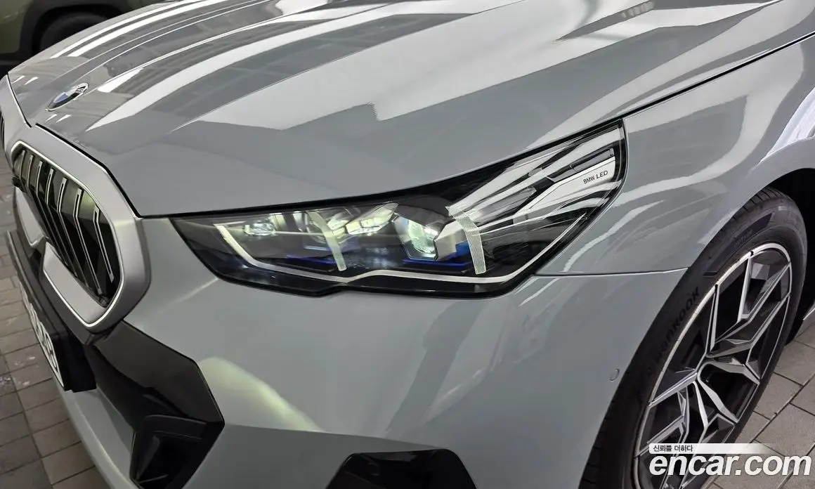 BMW 5 серия 2025 2.0 автомат (гидро), фото 8 BMW 5 серия 2025 2.0 автомат (гидро), фото 8