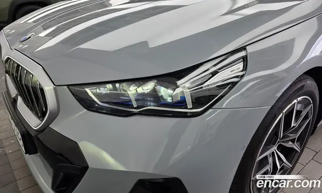 BMW 5 серия 2025 2.0 автомат (гидро), миниатюра 8 BMW 5 серия 2025 2.0 автомат (гидро), миниатюра 8