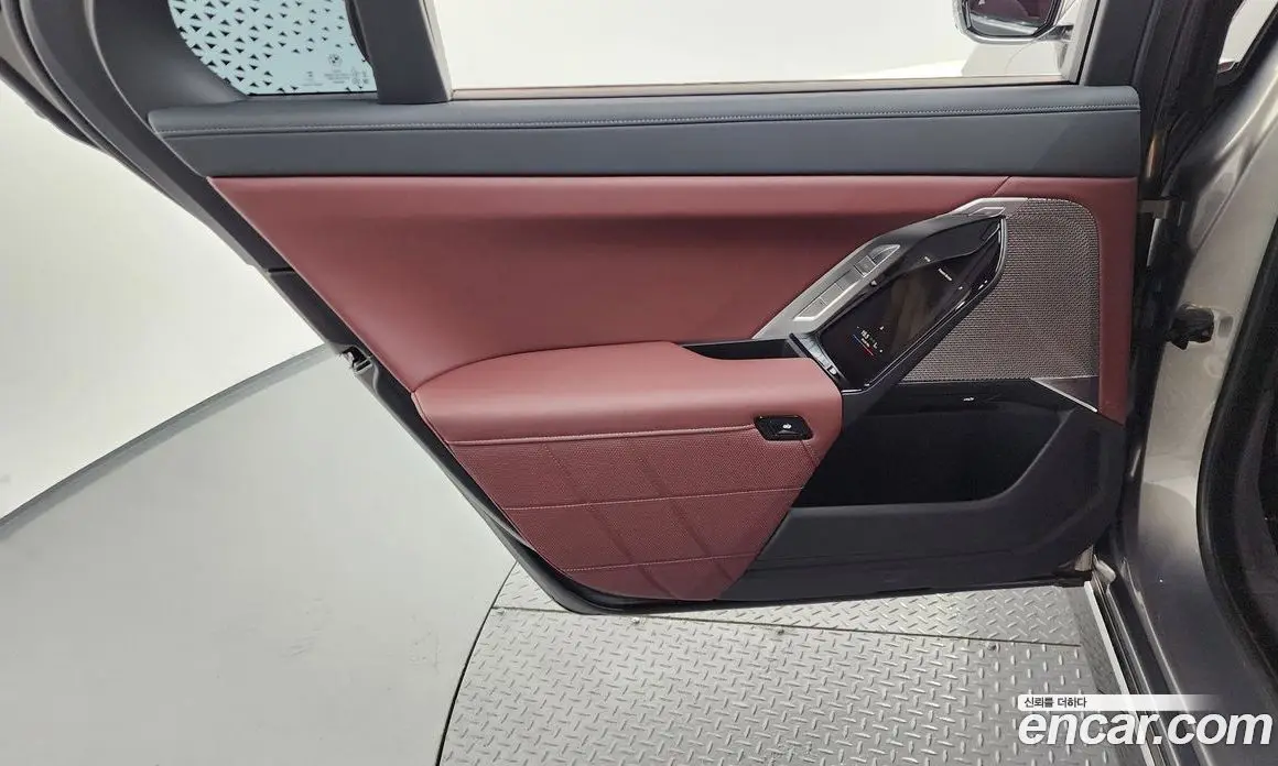 BMW 7 серия 2025 3.0 автомат (гидро), фото 14