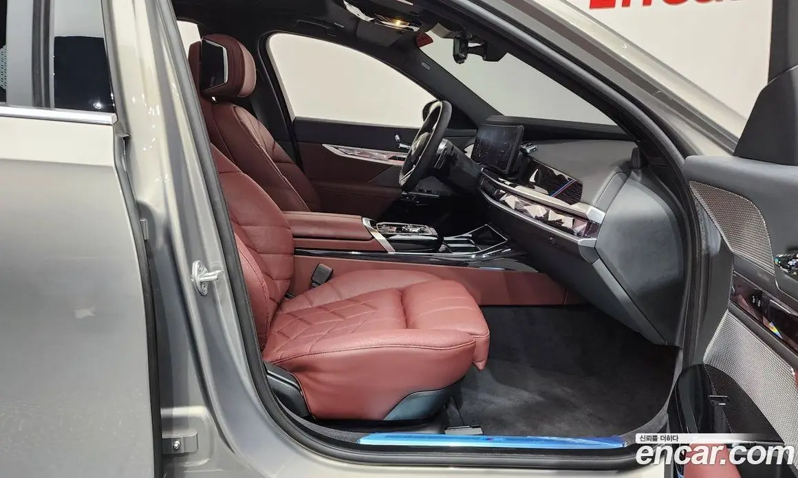 BMW 7 серия 2025 3.0 автомат (гидро), фото 15