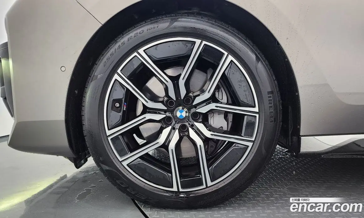 BMW 7 серия 2025 3.0 автомат (гидро), фото 4