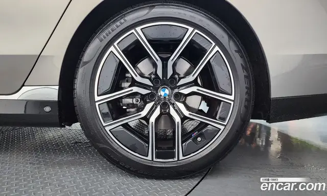 BMW 7 серия 2025 3.0 автомат (гидро), миниатюра 6