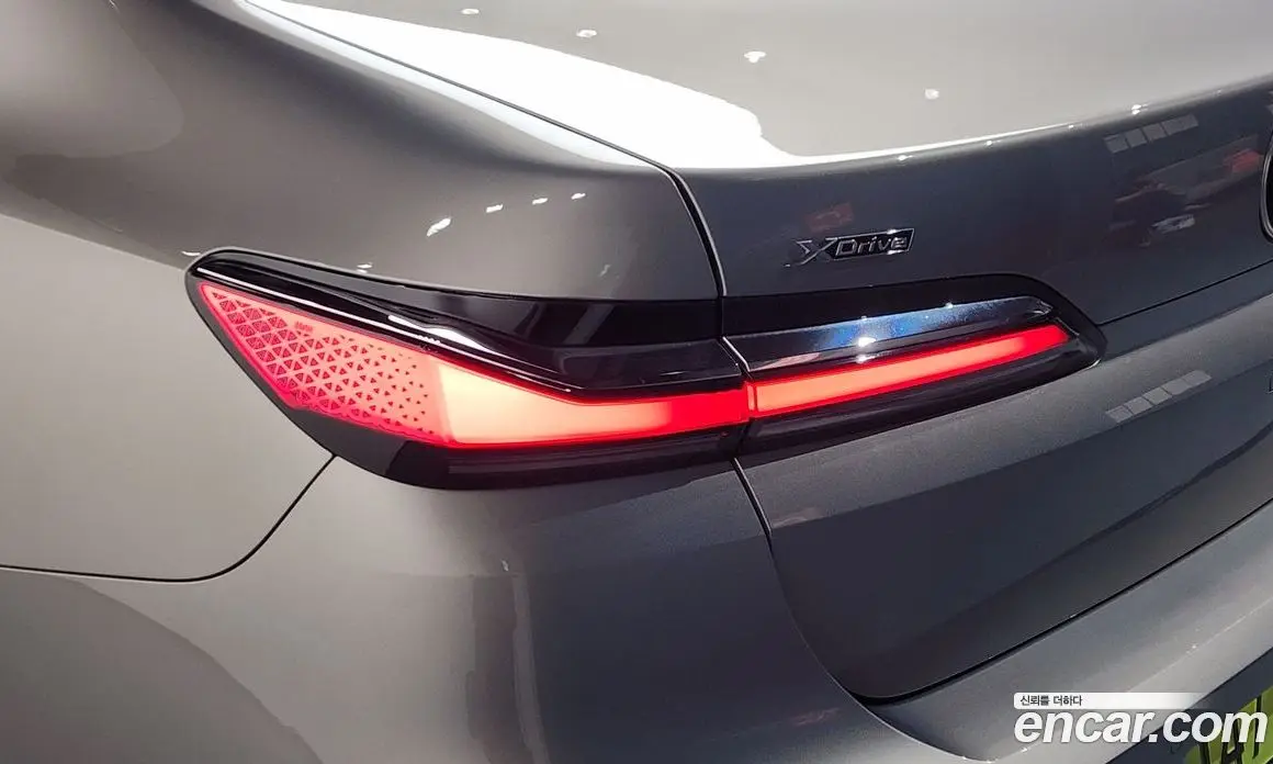 BMW 7 серия 2025 3.0 автомат (гидро), фото 8