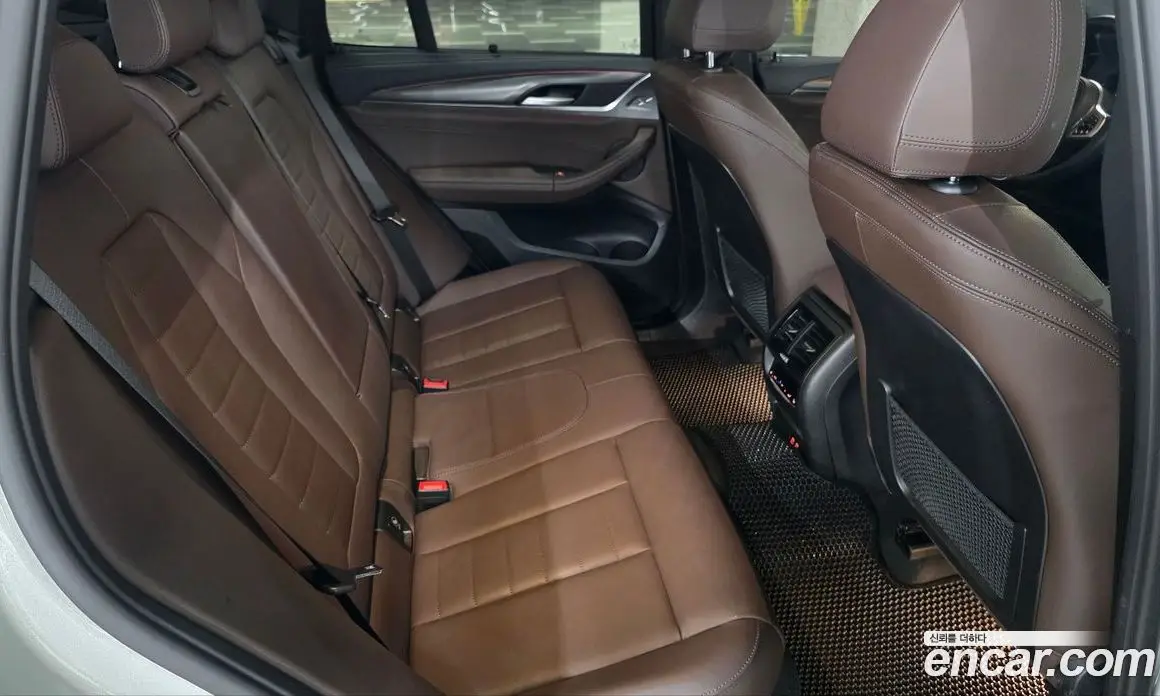 BMW X3 2024 2.0 автомат (гидро), фото 10 BMW X3 2024 2.0 автомат (гидро), фото 10
