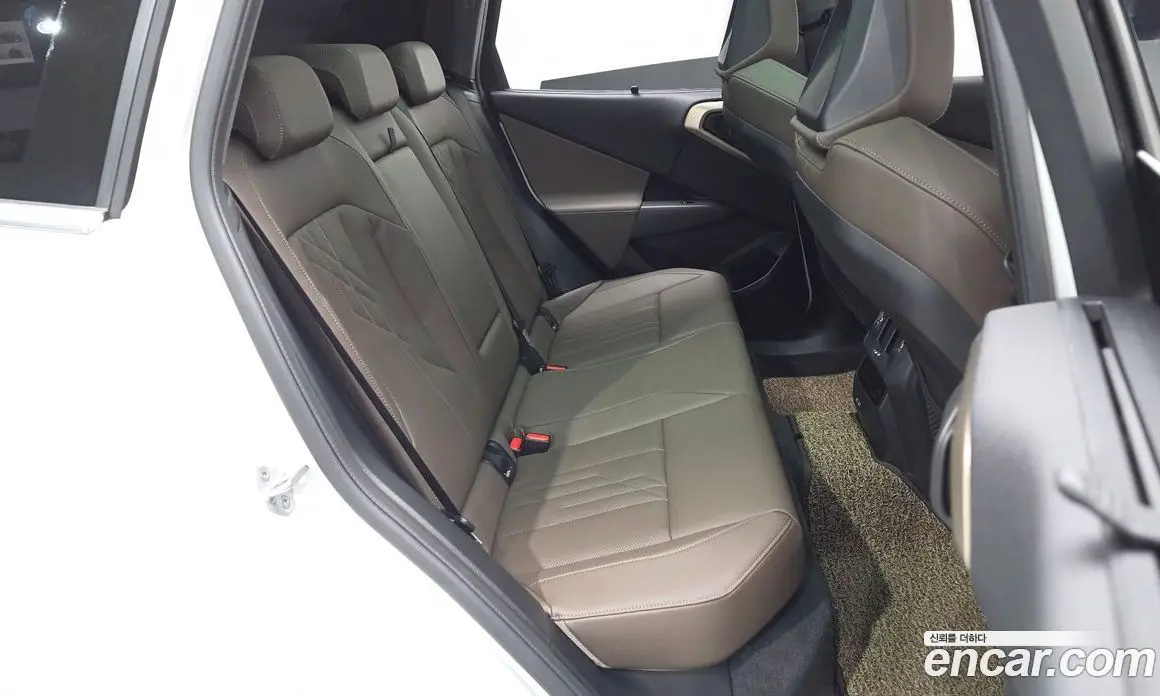 BMW X3 2025 2.0 автомат (гидро), фото 12 BMW X3 2025 2.0 автомат (гидро), фото 12