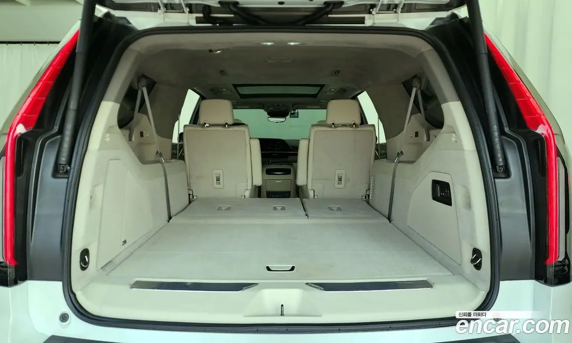 Cadillac Escalade 2023 6.2 автомат (гидро), фото 19 Cadillac Escalade 2023 6.2 автомат (гидро), фото 19