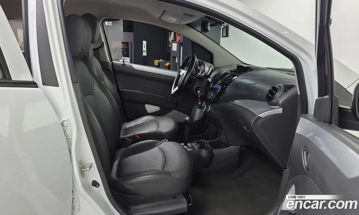 Chevrolet Spark 2014 1.0 автомат (гидро), фото 17 Chevrolet Spark 2014 1.0 автомат (гидро), фото 17