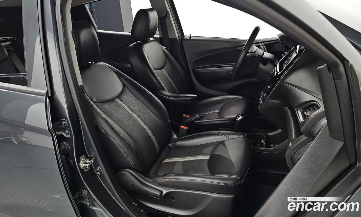 Chevrolet Spark 2019 1.0 автомат (гидро), фото 16 Chevrolet Spark 2019 1.0 автомат (гидро), фото 16