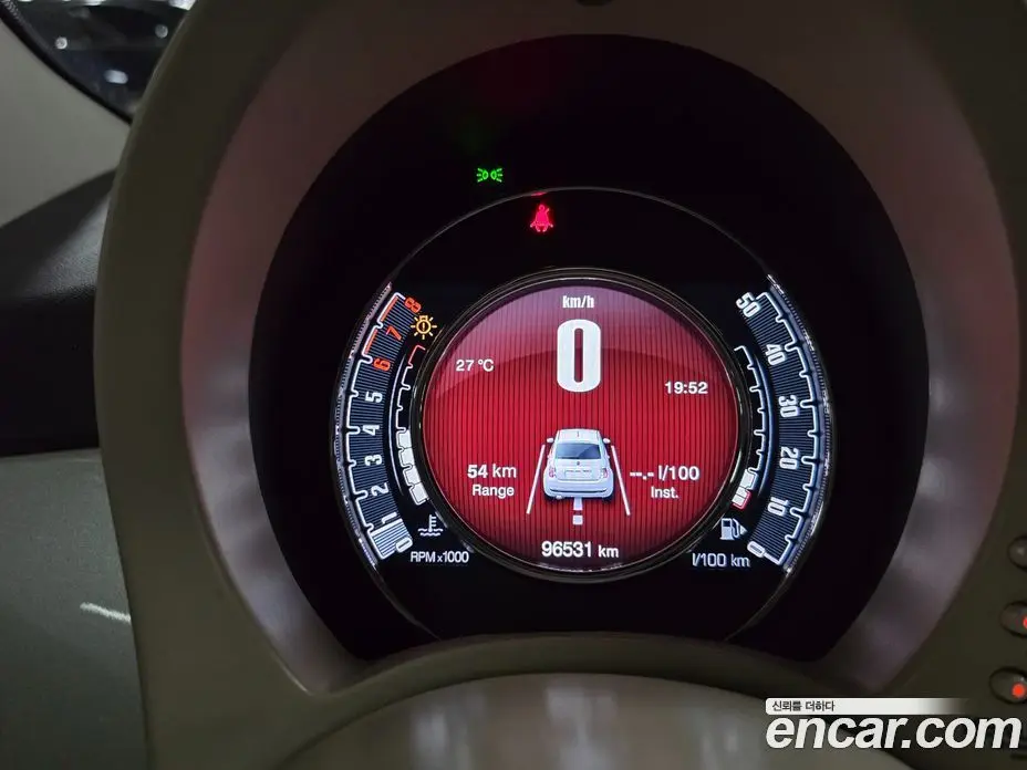 Fiat 500 2016 1.4 автомат (гидро), фото 8 Fiat 500 2016 1.4 автомат (гидро), фото 8