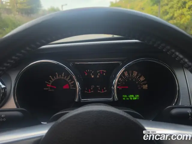 Ford Mustang 2006 4.0 автомат (гидро), миниатюра 12