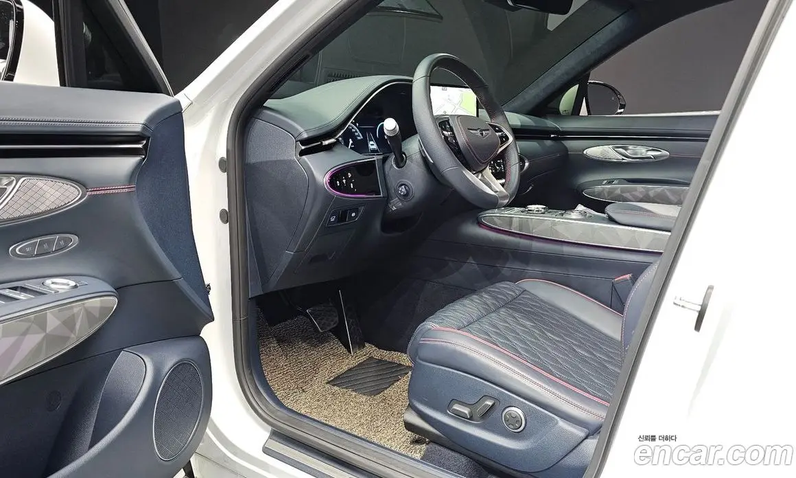 Genesis GV70 2021 2.5 автомат (гидро), фото 13 Genesis GV70 2021 2.5 автомат (гидро), фото 13