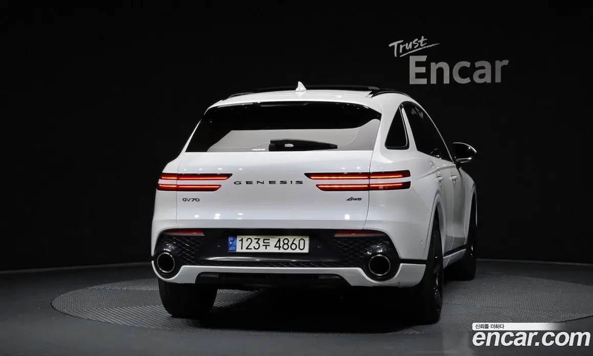 Genesis GV70 2021 2.5 автомат (гидро), фото 4 Genesis GV70 2021 2.5 автомат (гидро), фото 4