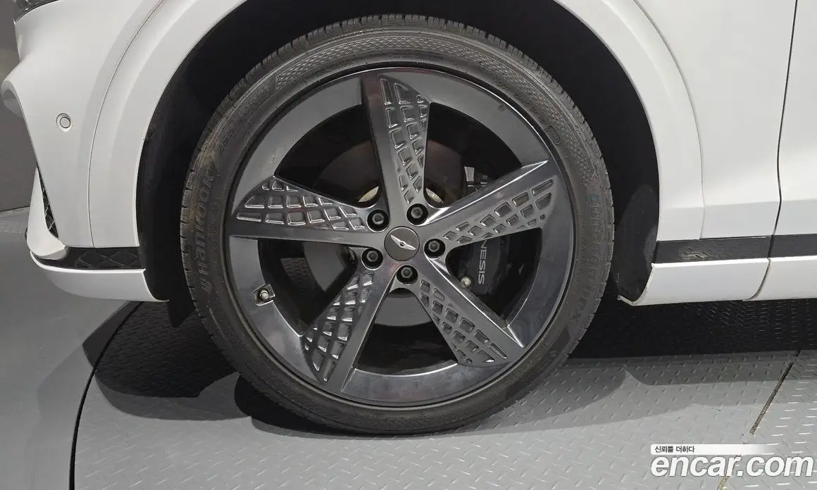 Genesis GV70 2021 2.5 автомат (гидро), фото 5 Genesis GV70 2021 2.5 автомат (гидро), фото 5