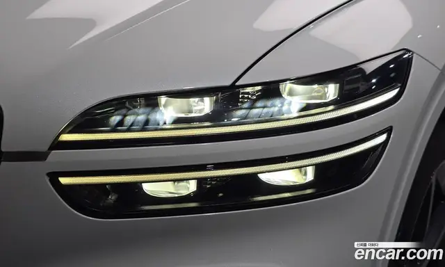 Genesis GV70 2021 2.5 автомат (гидро), миниатюра 8 Genesis GV70 2021 2.5 автомат (гидро), миниатюра 8