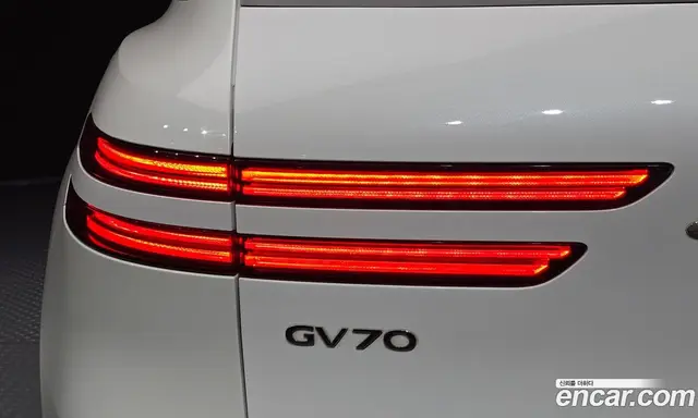 Genesis GV70 2021 2.5 автомат (гидро), миниатюра 9 Genesis GV70 2021 2.5 автомат (гидро), миниатюра 9
