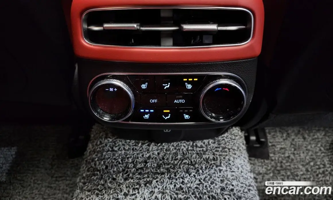 Genesis GV70 2023 2.5 автомат (гидро), фото 18 Genesis GV70 2023 2.5 автомат (гидро), фото 18