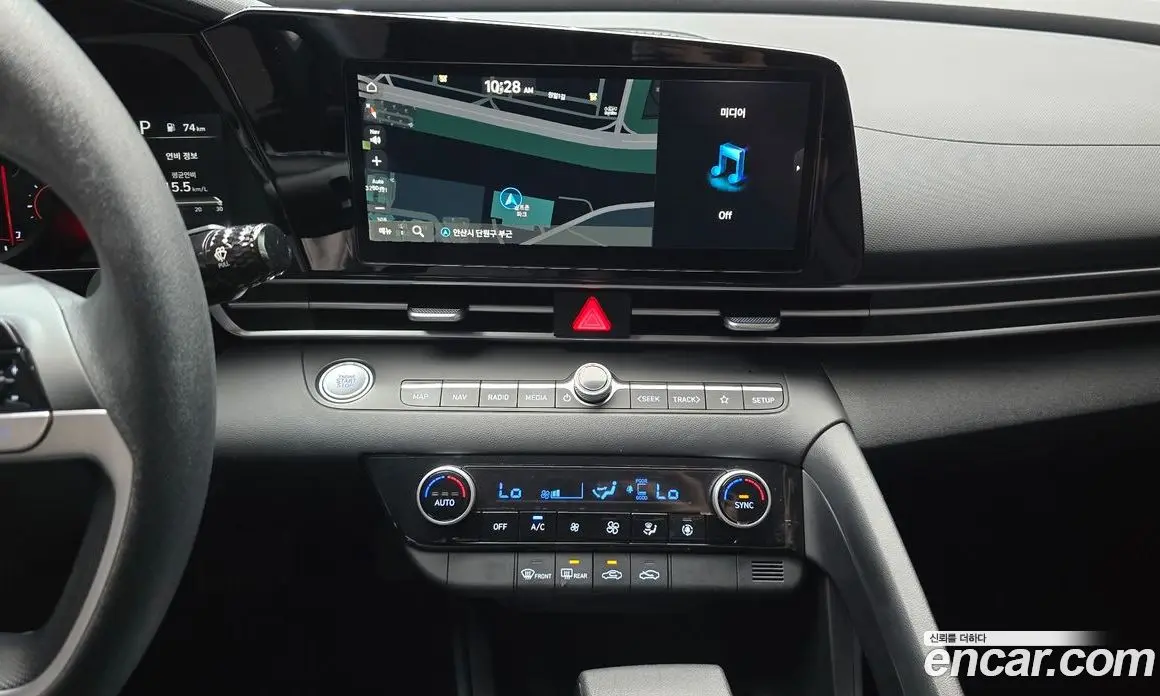 Hyundai Avante 2023 1.6 автомат (гидро), фото 25