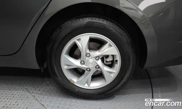 Hyundai Avante 2023 1.6 автомат (гидро), миниатюра 7