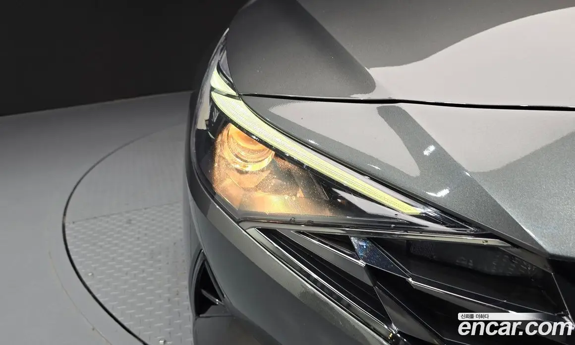 Hyundai Avante 2023 1.6 автомат (гидро), фото 8