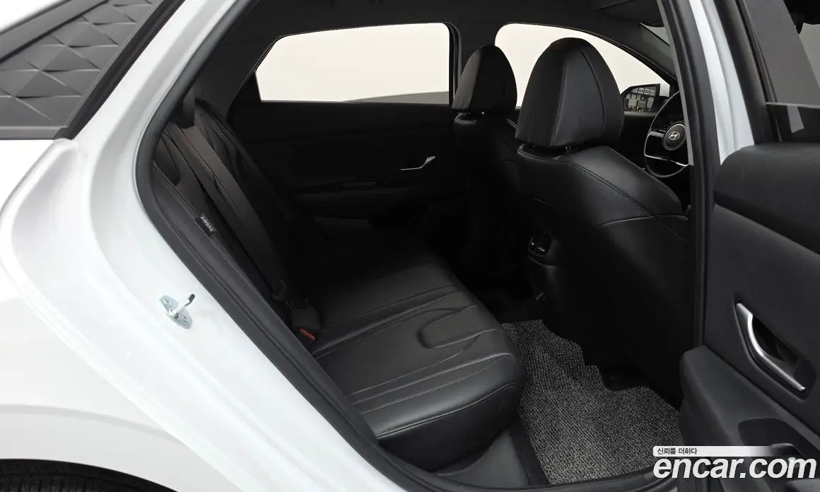 Hyundai Avante 2024 1.6 автомат (гидро), фото 17 Hyundai Avante 2024 1.6 автомат (гидро), фото 17