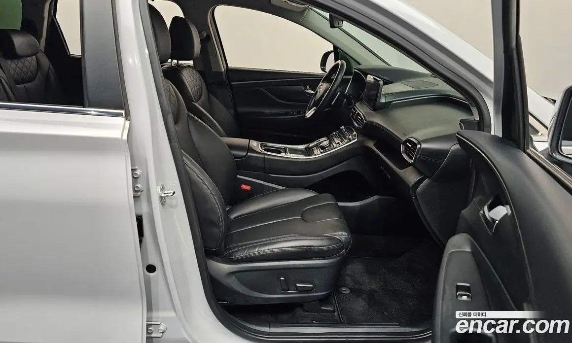 Hyundai Santa Fe 2022 2.2 автомат (гидро), фото 16 Hyundai Santa Fe 2022 2.2 автомат (гидро), фото 16