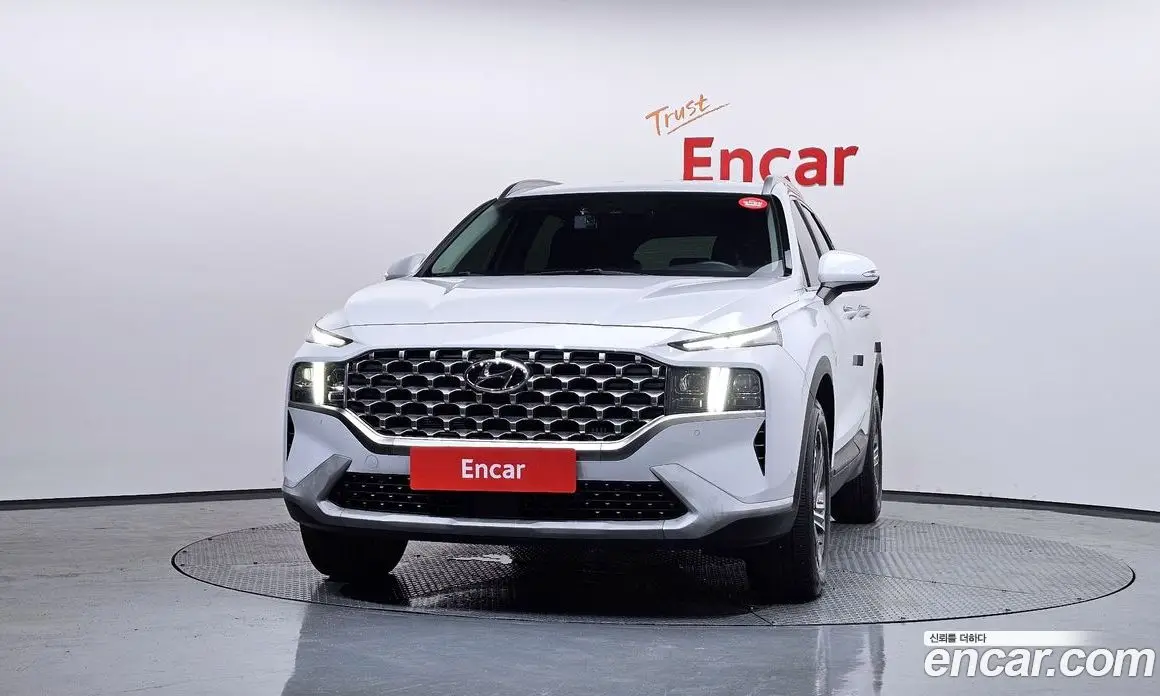 Hyundai Santa Fe 2022 2.2 автомат (гидро), фото 3 Hyundai Santa Fe 2022 2.2 автомат (гидро), фото 3