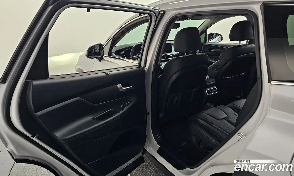 Hyundai Santa Fe 2022 2.2 автомат (гидро), фото 25 Hyundai Santa Fe 2022 2.2 автомат (гидро), фото 25