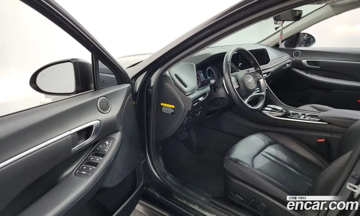 Hyundai Sonata 2020 2.0 автомат (гидро), фото 13