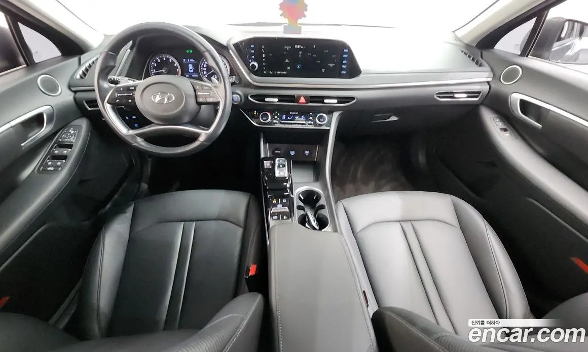 Hyundai Sonata 2020 2.0 автомат (гидро), фото 10