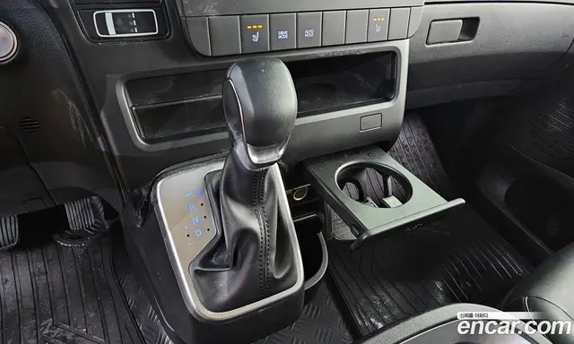Hyundai Staria 2022 2.2 автомат (гидро), миниатюра 12