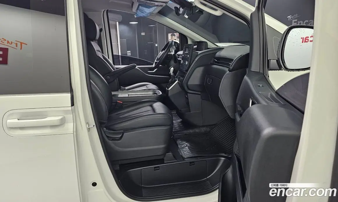 Hyundai Staria 2022 2.2 автомат (гидро), фото 17 Hyundai Staria 2022 2.2 автомат (гидро), фото 17