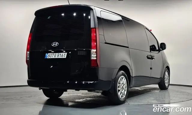 Hyundai Staria 2024 3.5 автомат (гидро), миниатюра 1 Hyundai Staria 2024 3.5 автомат (гидро), миниатюра 1