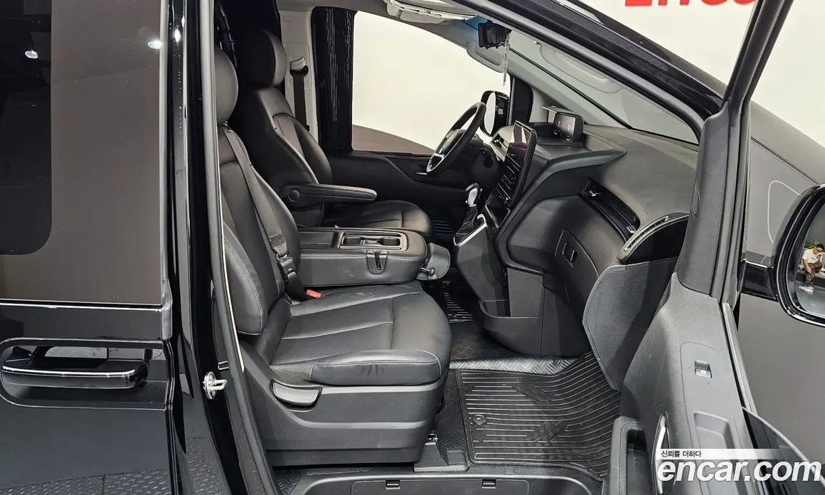Hyundai Staria 2024 3.5 автомат (гидро), фото 32 Hyundai Staria 2024 3.5 автомат (гидро), фото 32