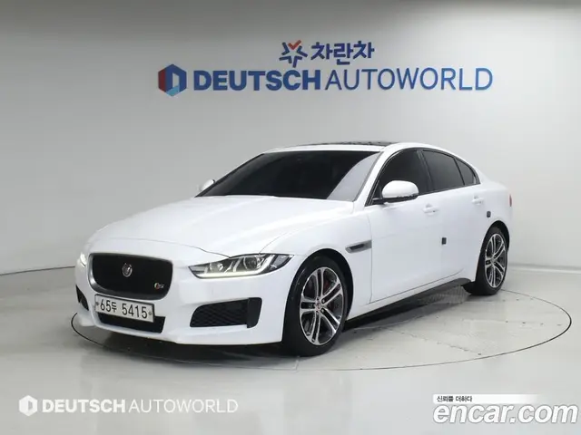 Jaguar XE, 2017, 122 233 км Jaguar XE, 2017, 122 233 км