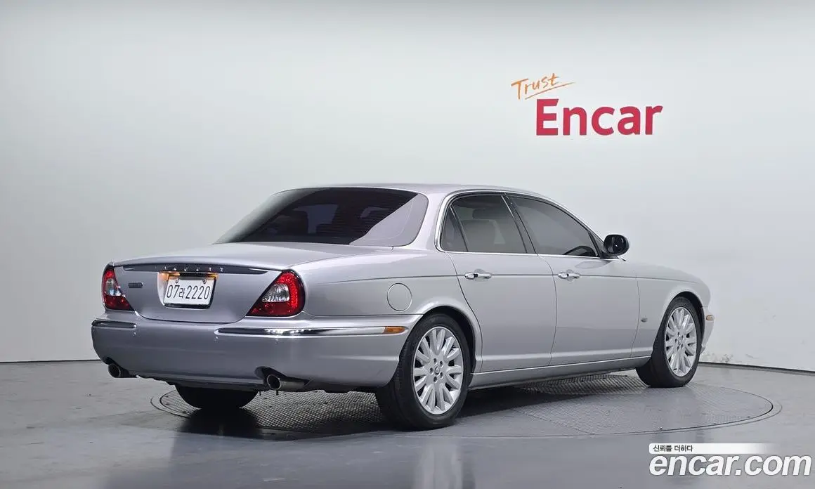 Jaguar XJ-6 2006 3.0 автомат (гидро), фото 2 Jaguar XJ-6 2006 3.0 автомат (гидро), фото 2