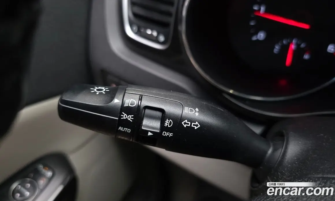 Kia Carnival 2019 2.2 автомат (гидро), фото 25 Kia Carnival 2019 2.2 автомат (гидро), фото 25