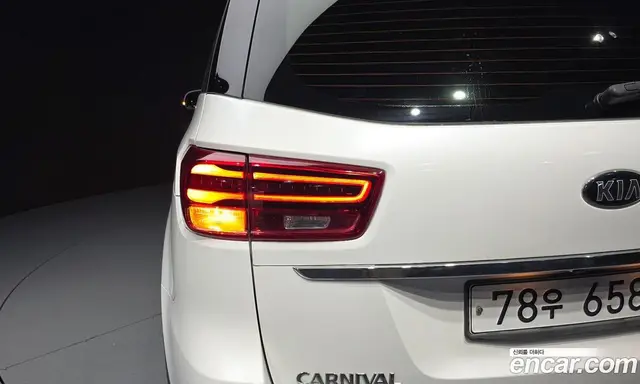 Kia Carnival 2019 2.2 автомат (гидро), миниатюра 9 Kia Carnival 2019 2.2 автомат (гидро), миниатюра 9
