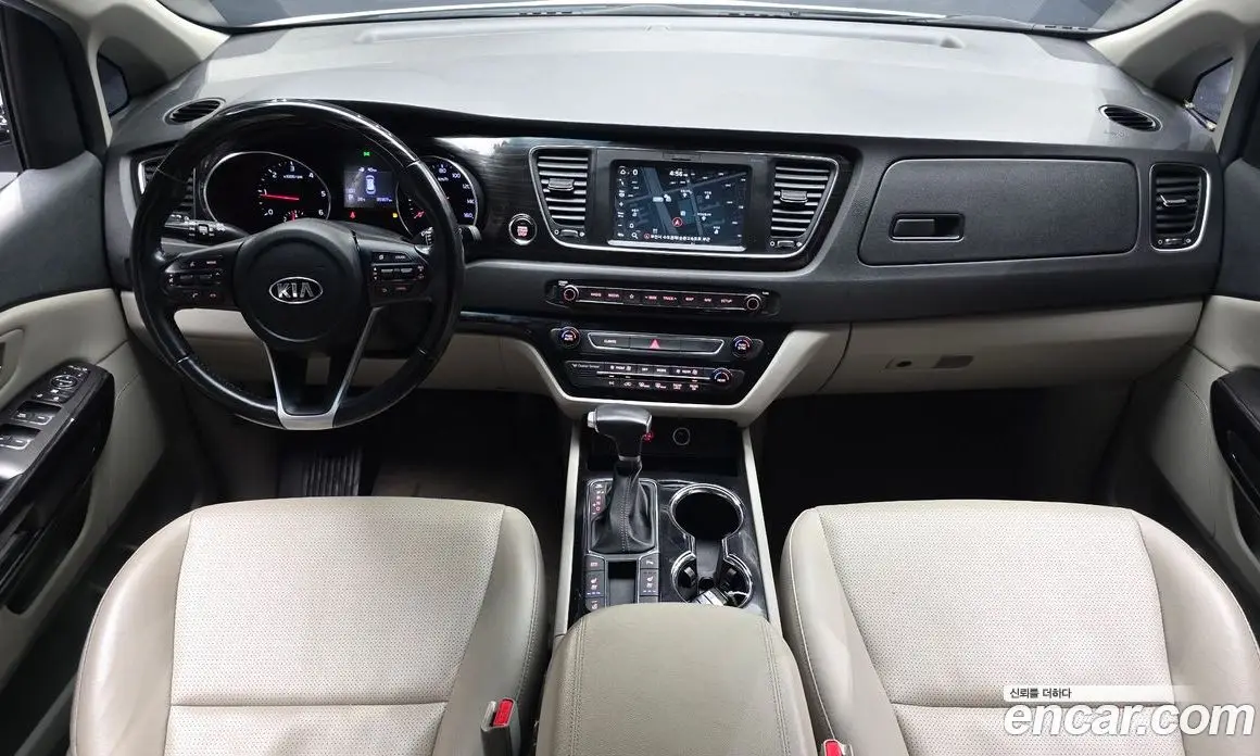 Kia Carnival 2019 2.2 автомат (гидро), фото 10 Kia Carnival 2019 2.2 автомат (гидро), фото 10