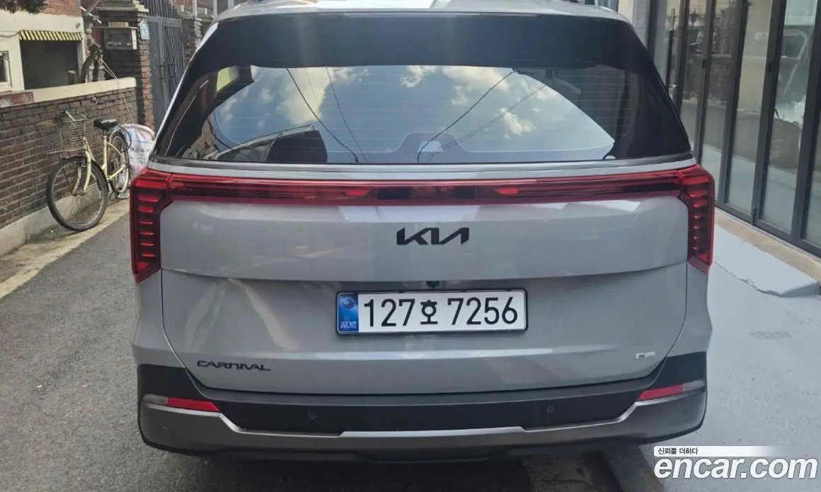Kia Carnival 2026 1.6 автомат (гидро), фото 3 Kia Carnival 2026 1.6 автомат (гидро), фото 3