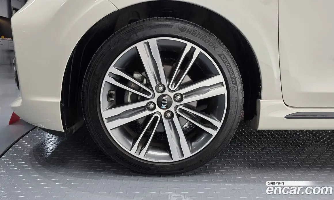 Kia Morning 2019 1.0 автомат (гидро), фото 5 Kia Morning 2019 1.0 автомат (гидро), фото 5