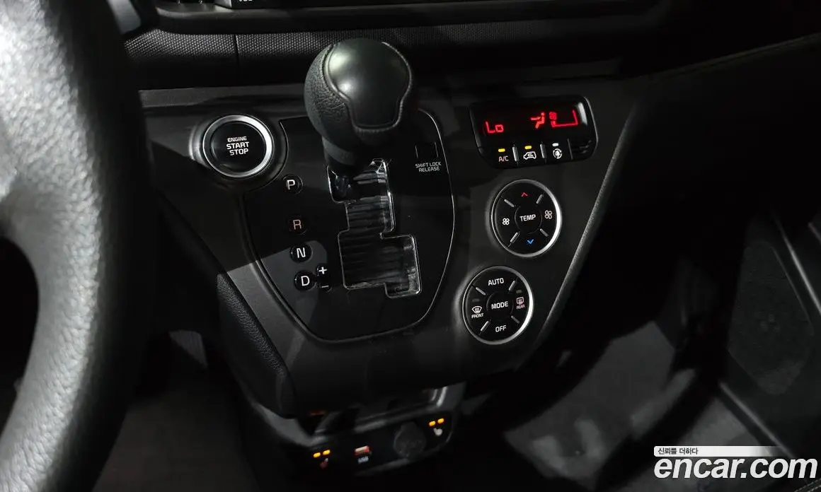 Kia Ray 2024 1.0 автомат (гидро), фото 12
