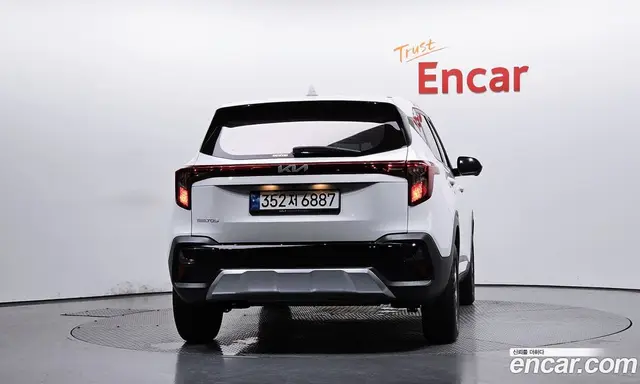 Kia Seltos 2022 2.0 автомат (гидро), миниатюра 4